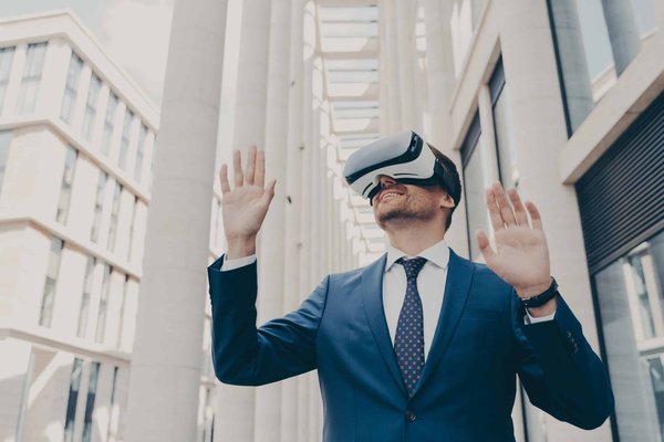 What Is the Role of Augmented Reality in Enhancing Real Estate Virtual Tours?