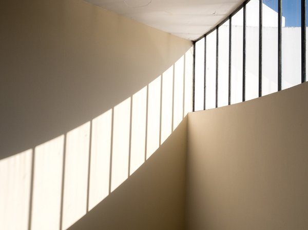 How to Design an Industrial-Style Kitchen with Modern Amenities?